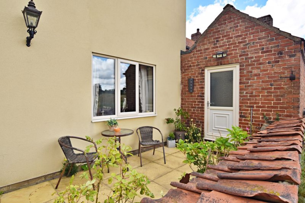 Images for Baxters Cottage, Main Street, North Carlton