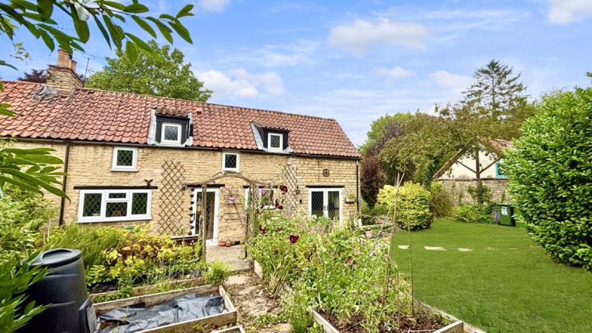 Images for Widows Row, Hackthorn, Lincoln