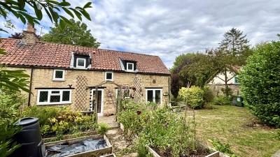 Widows Row, Hackthorn, Lincoln