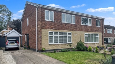 View Full Details for Chiltern Crescent, Scunthorpe