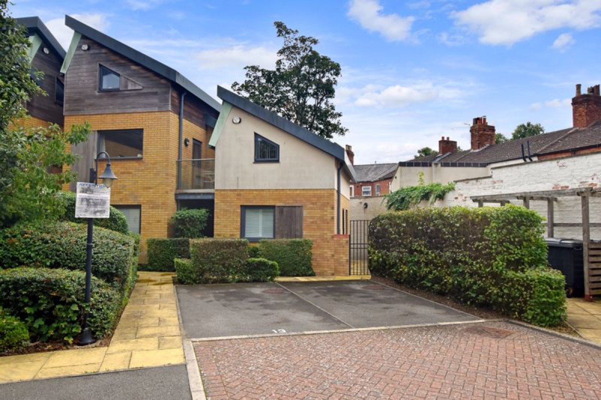 Images for Cuthberts Yard, Lincoln
