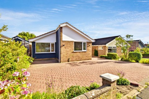 Fern Grove, Cherry Willingham