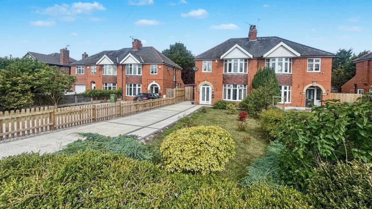 Images for Bunkers Hill, Lincoln