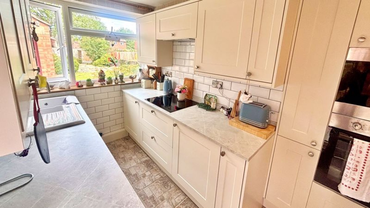 Images for Bunkers Hill, Lincoln