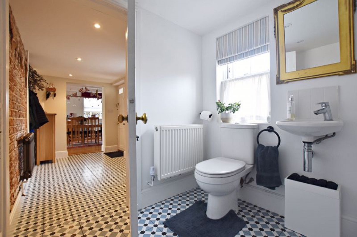 Images for Ivy House, West Street, Timberland