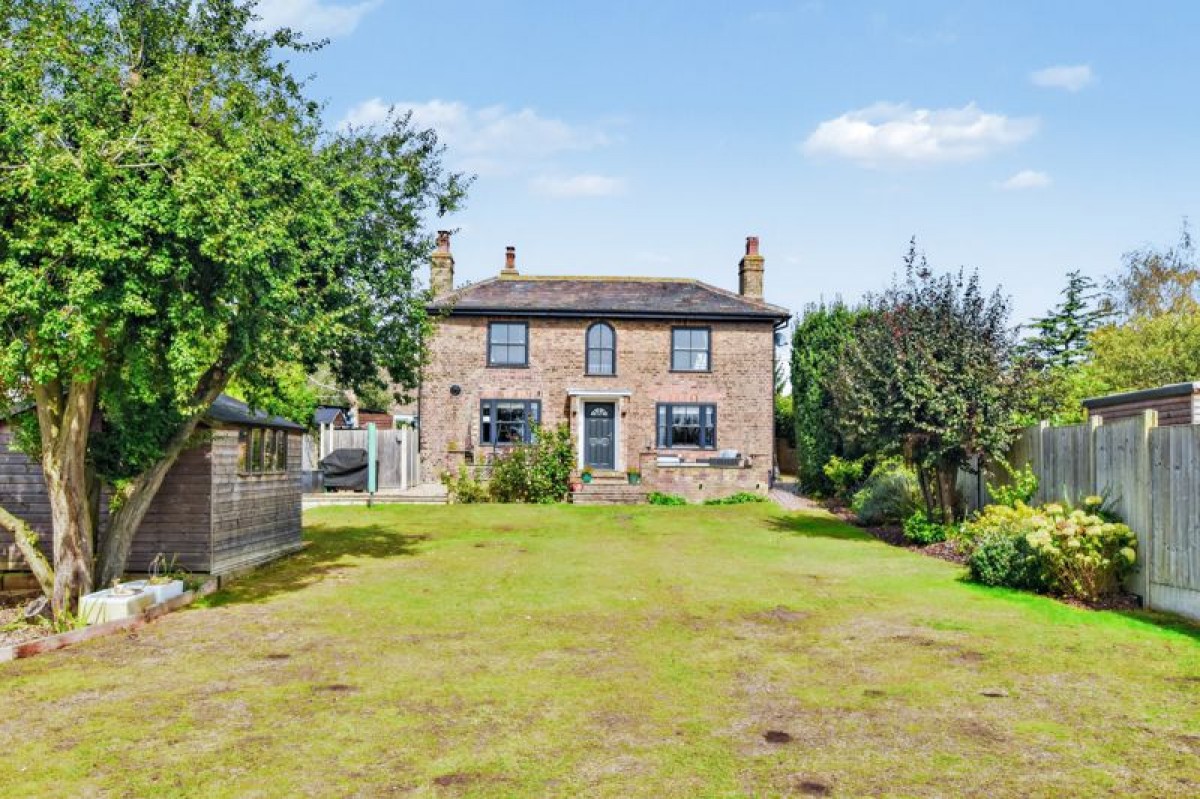 Images for Ivy House, West Street, Timberland