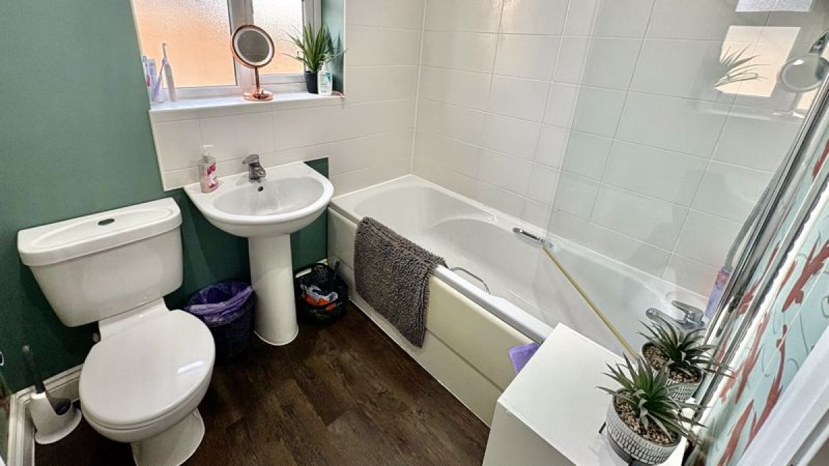 Images for Deansleigh, Lincoln