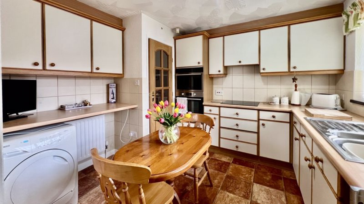 Images for Highgrove, Messingham