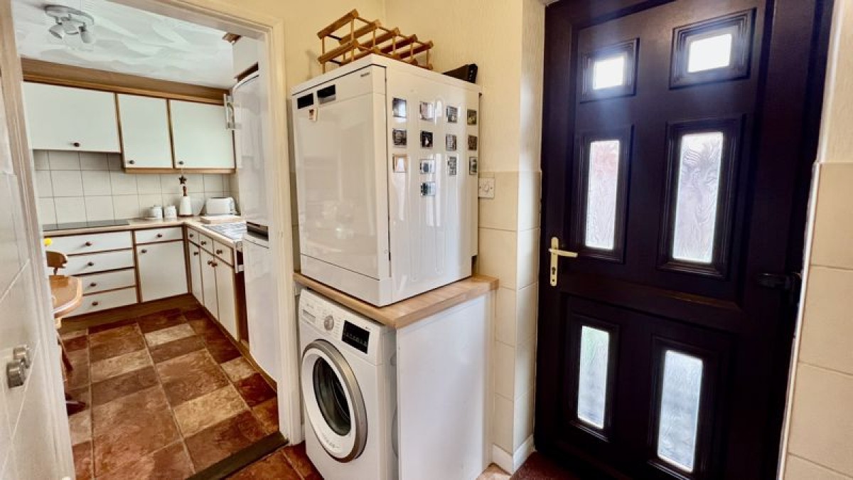 Images for Highgrove, Messingham