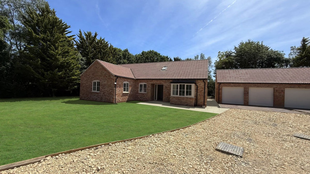 Images for Oak Lodge, Orchard Court, Dry Doddington