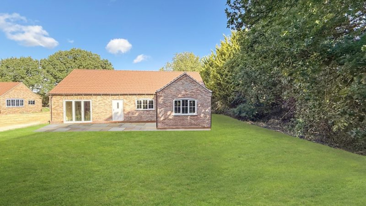 Images for Oak Lodge, The Paddock, Dry Doddington