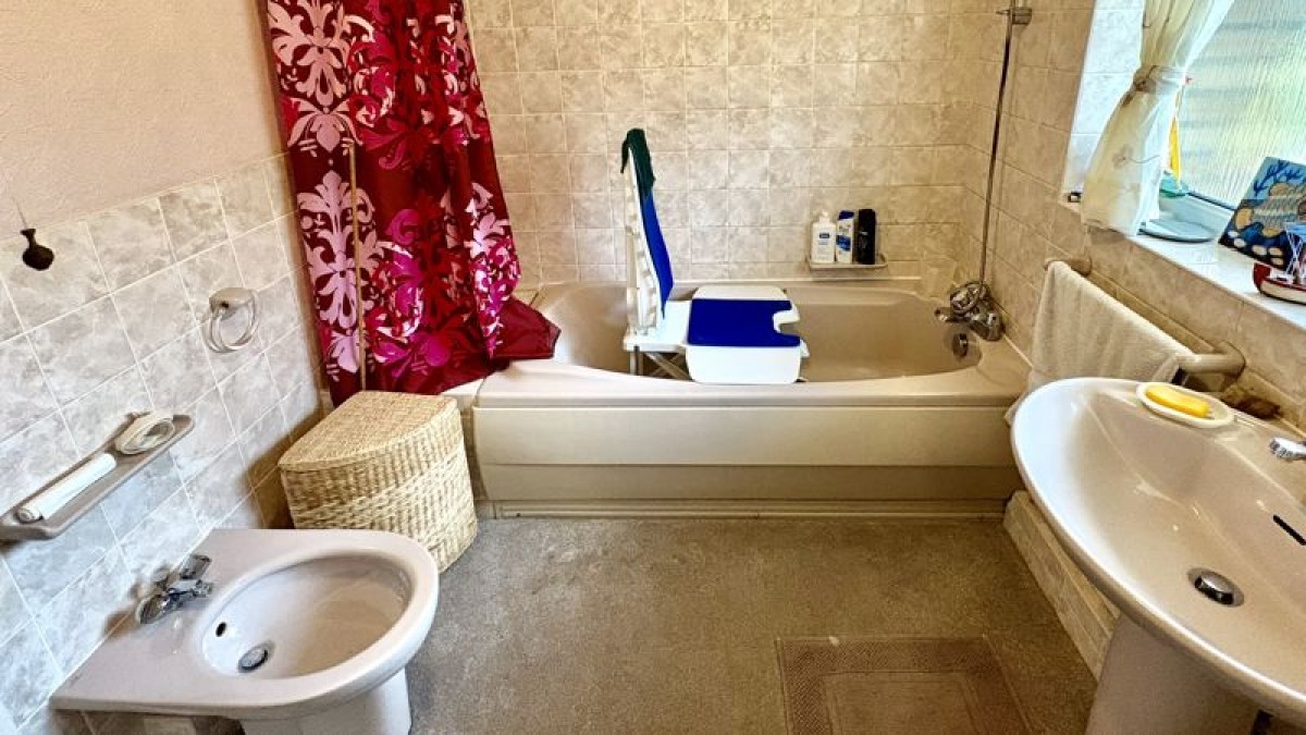 Images for St. Edwards Drive, Sudbrooke