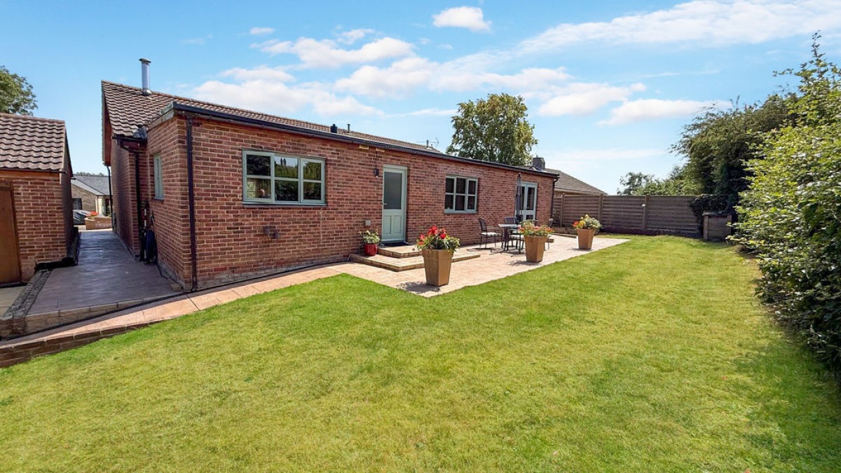 Images for Potters Lodge, Barff Road, Potterhanworth