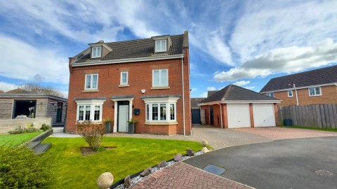 View Full Details for Augustus Close, North Hykeham, Lincoln