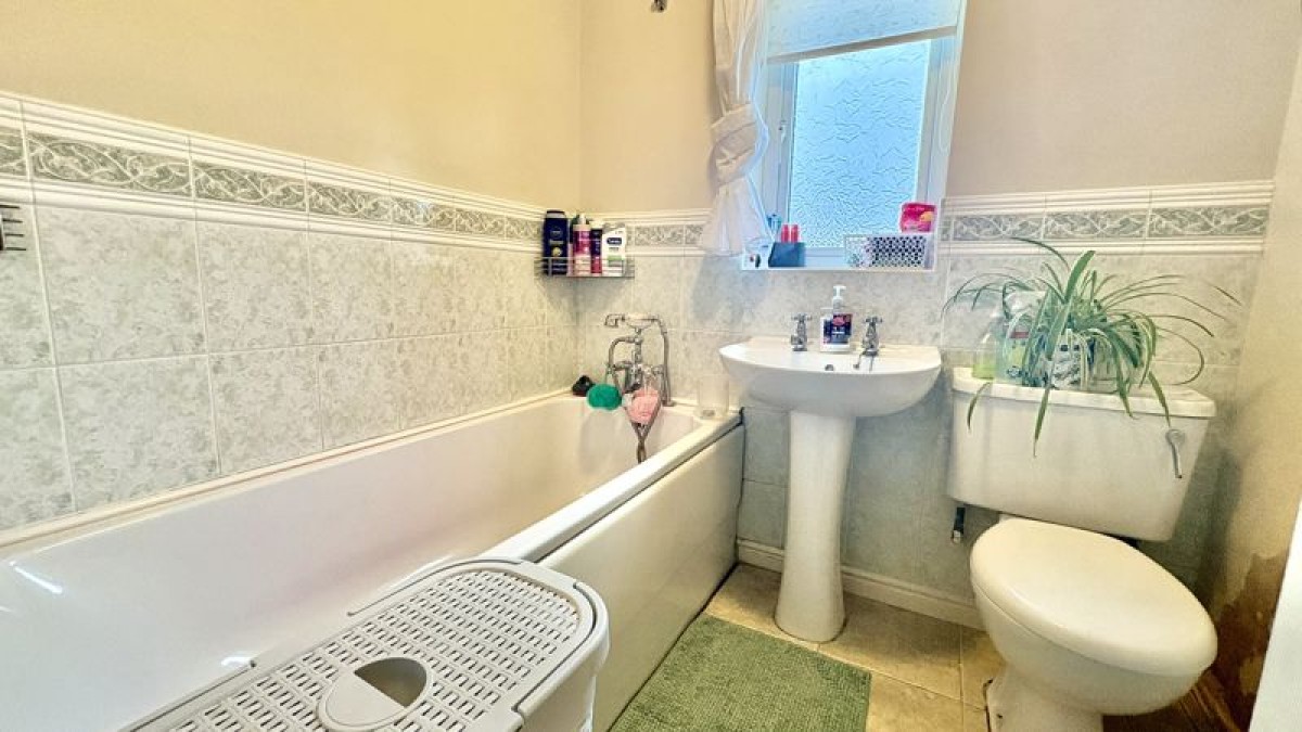 Images for Adelaide Close, Waddington, Lincoln