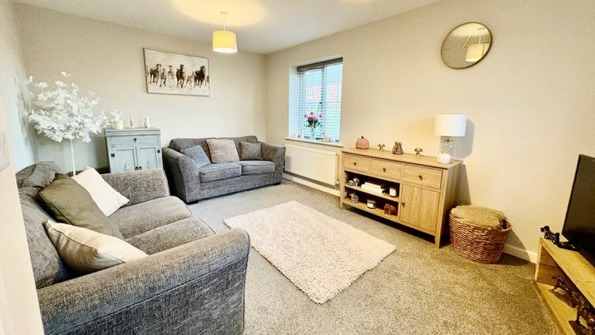 Images for Top Farm Avenue, Navenby, Lincoln