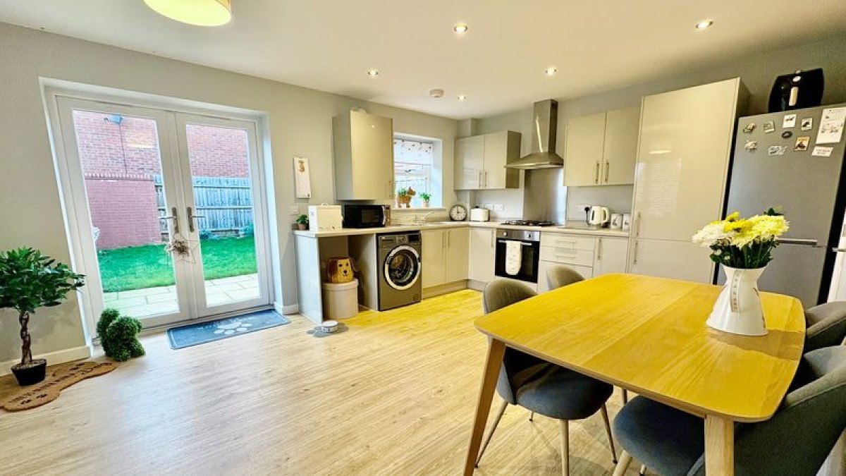 Images for Top Farm Avenue, Navenby, Lincoln