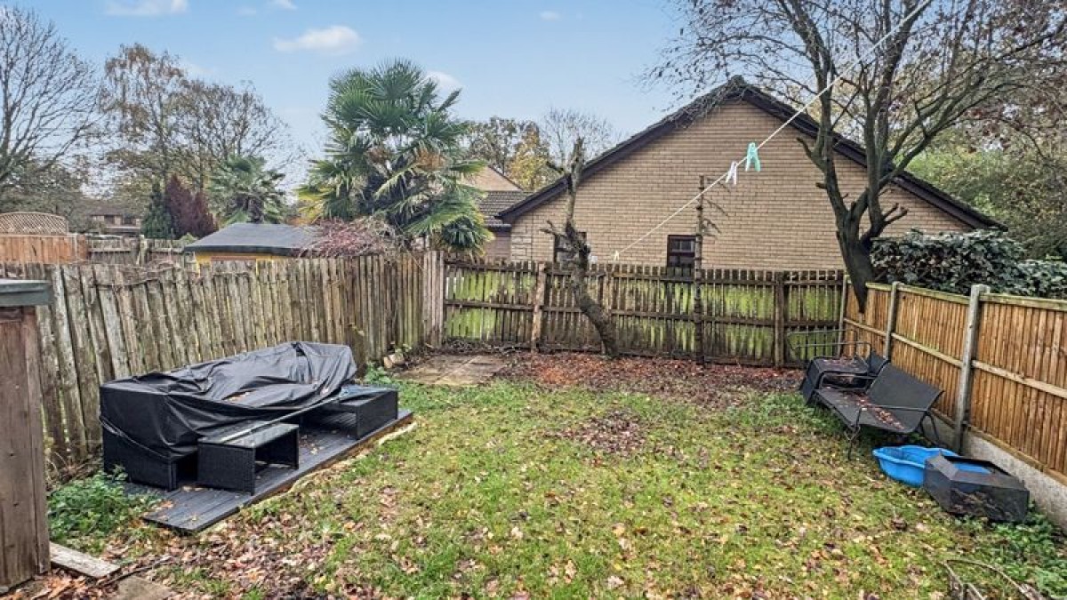 Images for Benson Crescent, Lincoln