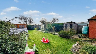 Images for Snelland Road, Wickenby, Lincoln EAID:Starkey & Brown Scunthorpe BID:Starkey&Brown Lincoln