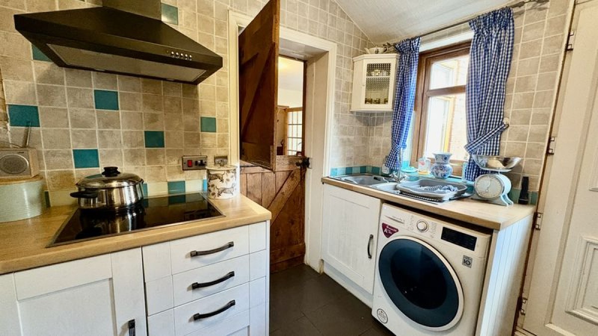 Images for Snelland Road, Wickenby, Lincoln