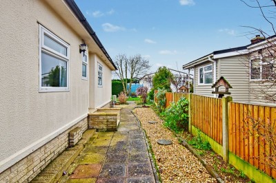 Images for Stonecliffe Park, Prebend Lane, Welton, Lincoln EAID:Starkey & Brown Scunthorpe BID:Starkey&Brown Lincoln