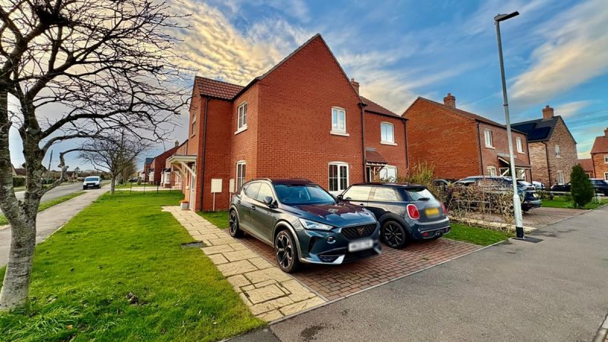 Images for Top Farm Avenue, Navenby, Lincoln
