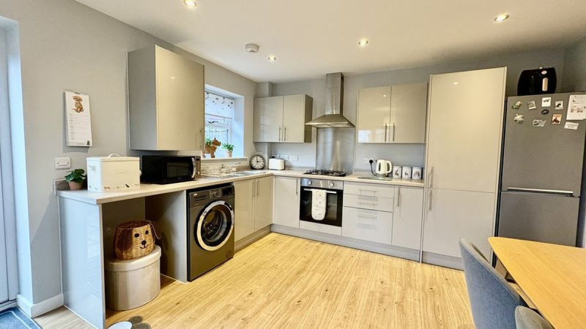 Images for Top Farm Avenue, Navenby, Lincoln