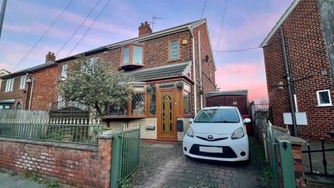 View Full Details for Warwick Road, Scunthorpe