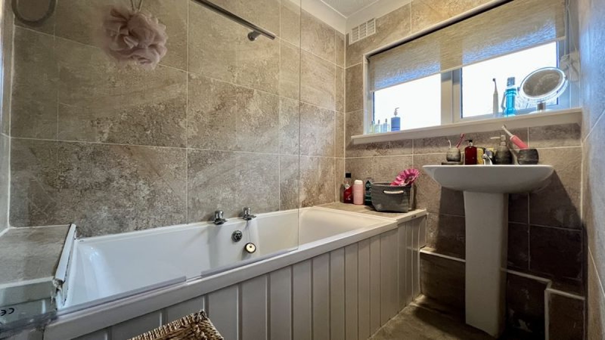 Images for Queens Crescent, Keadby