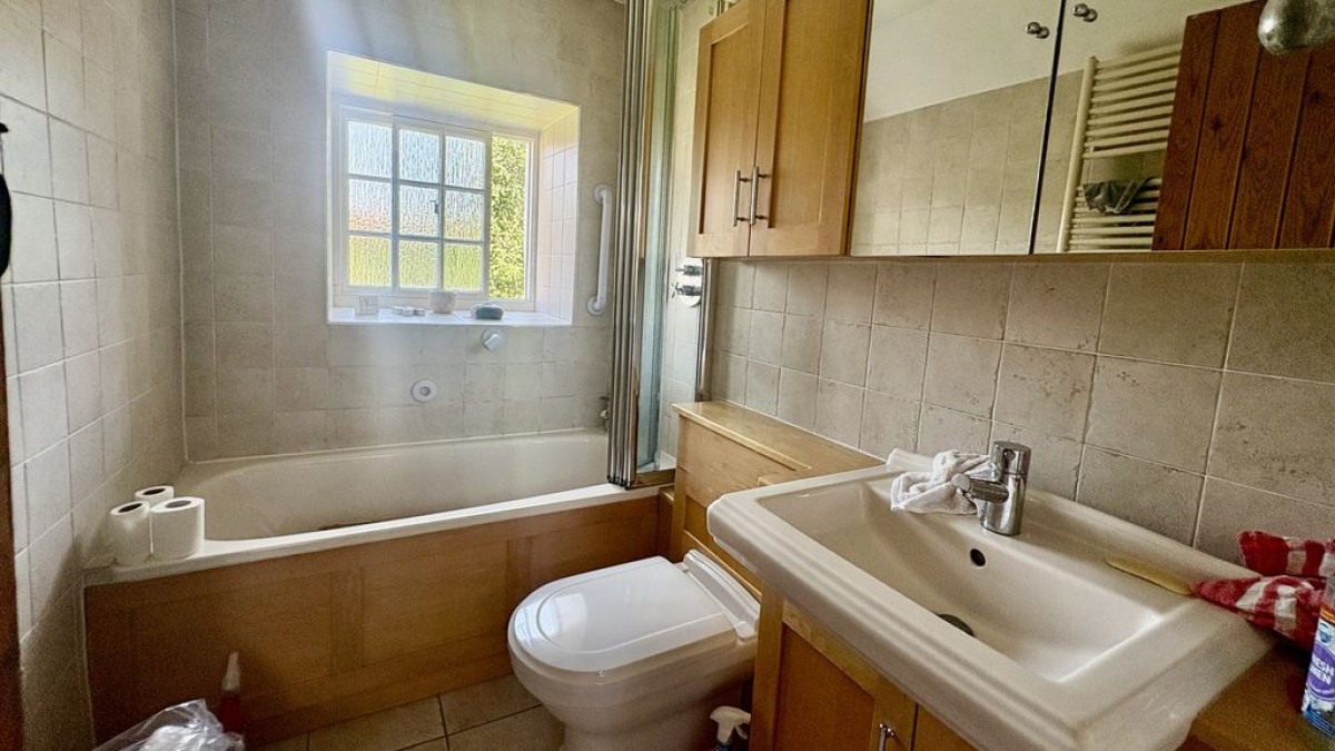 Images for Walnut Cottage, Grosvenor Square, Wellingore