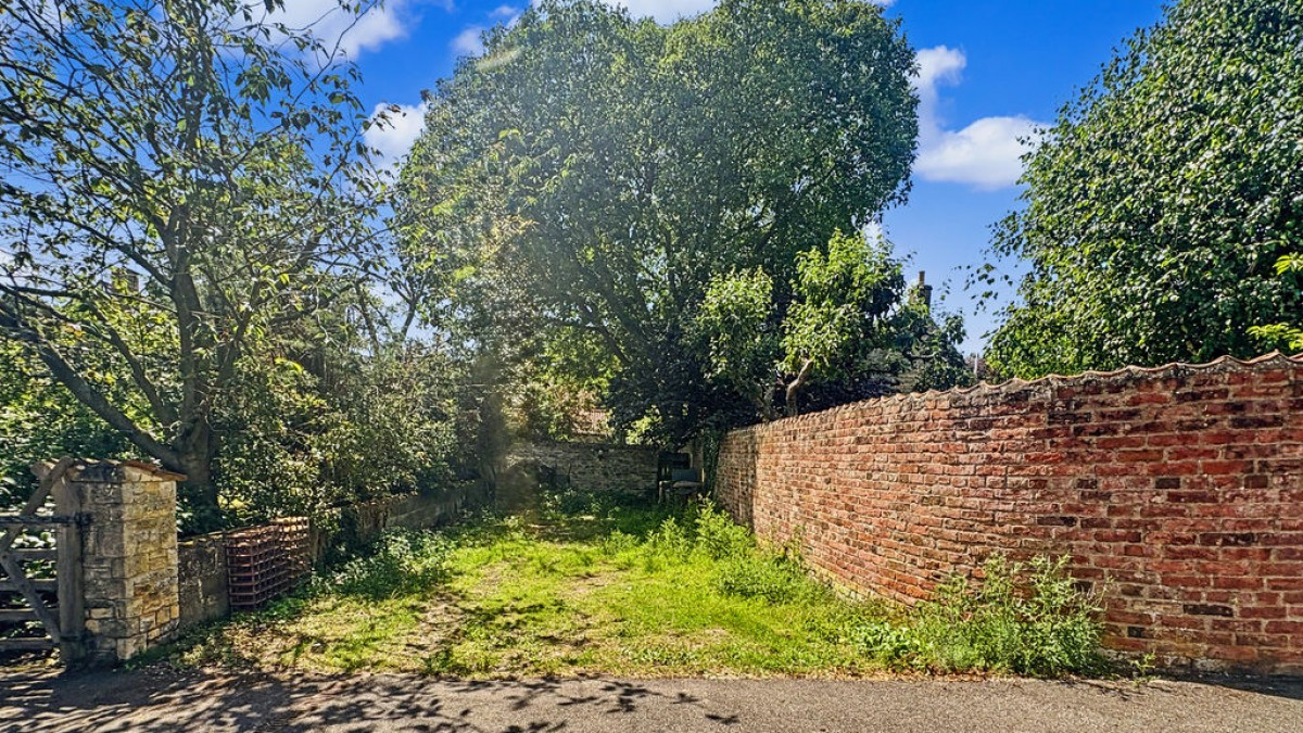 Images for Walnut Cottage, Grosvenor Square, Wellingore