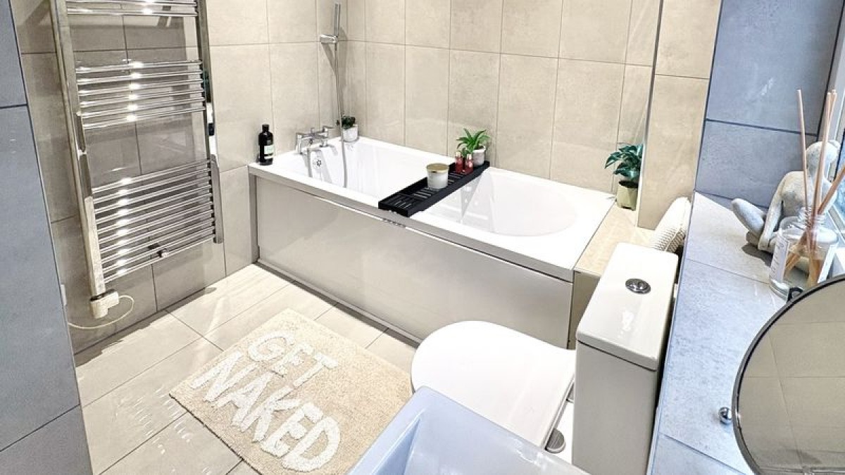 Images for Hawthorn Drive, Sleaford