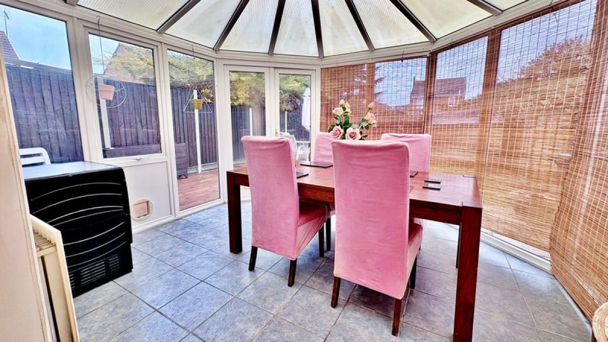 Images for Hawthorn Drive, Sleaford