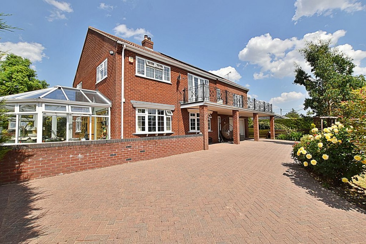 Images for Walnut House, Hallams Lane, Timberland
