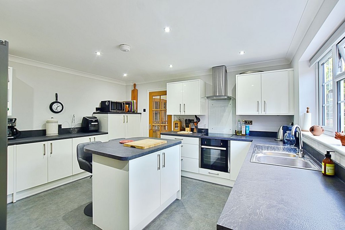 Images for Walnut House, Hallams Lane, Timberland