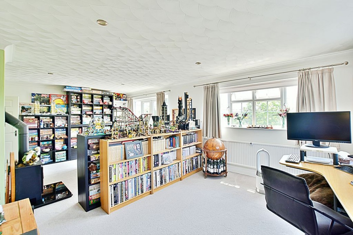 Images for Walnut House, Hallams Lane, Timberland