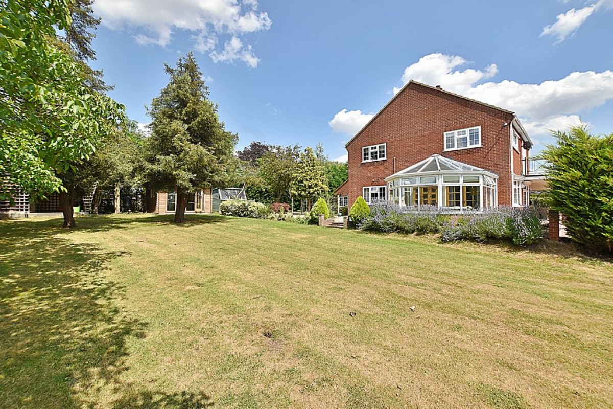 Images for Walnut House, Hallams Lane, Timberland