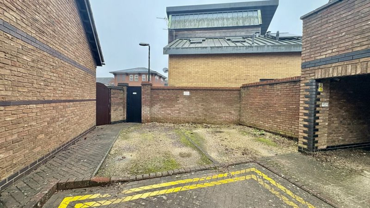 Images for Chestnut Street, Uphill, Lincoln