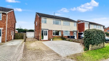 Dore Avenue, North Hykeham, Lincoln