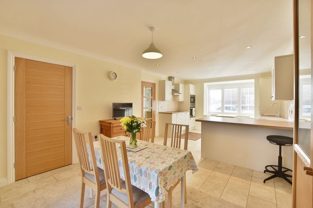 Images for Top Farm Avenue, Navenby, Lincoln