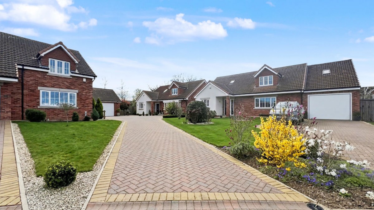 Images for Christophers Meadow, West Butterwick