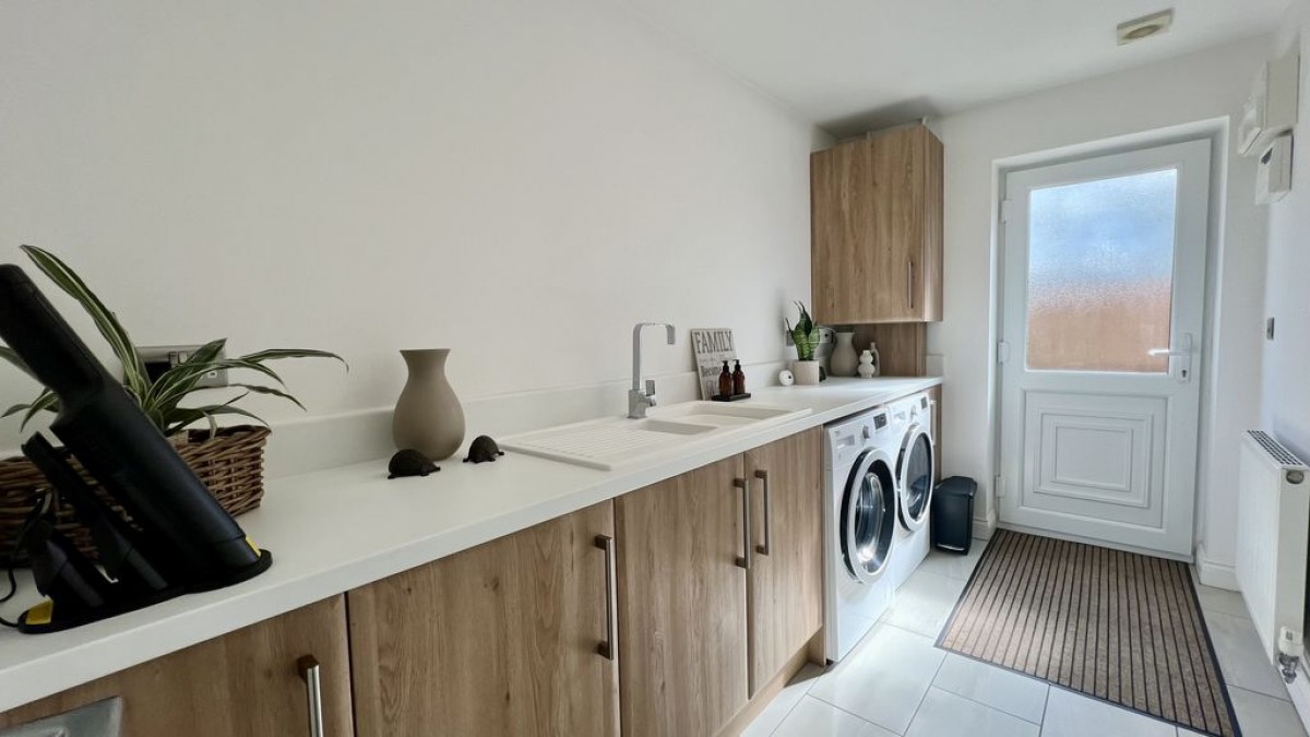 Images for Christophers Meadow, West Butterwick