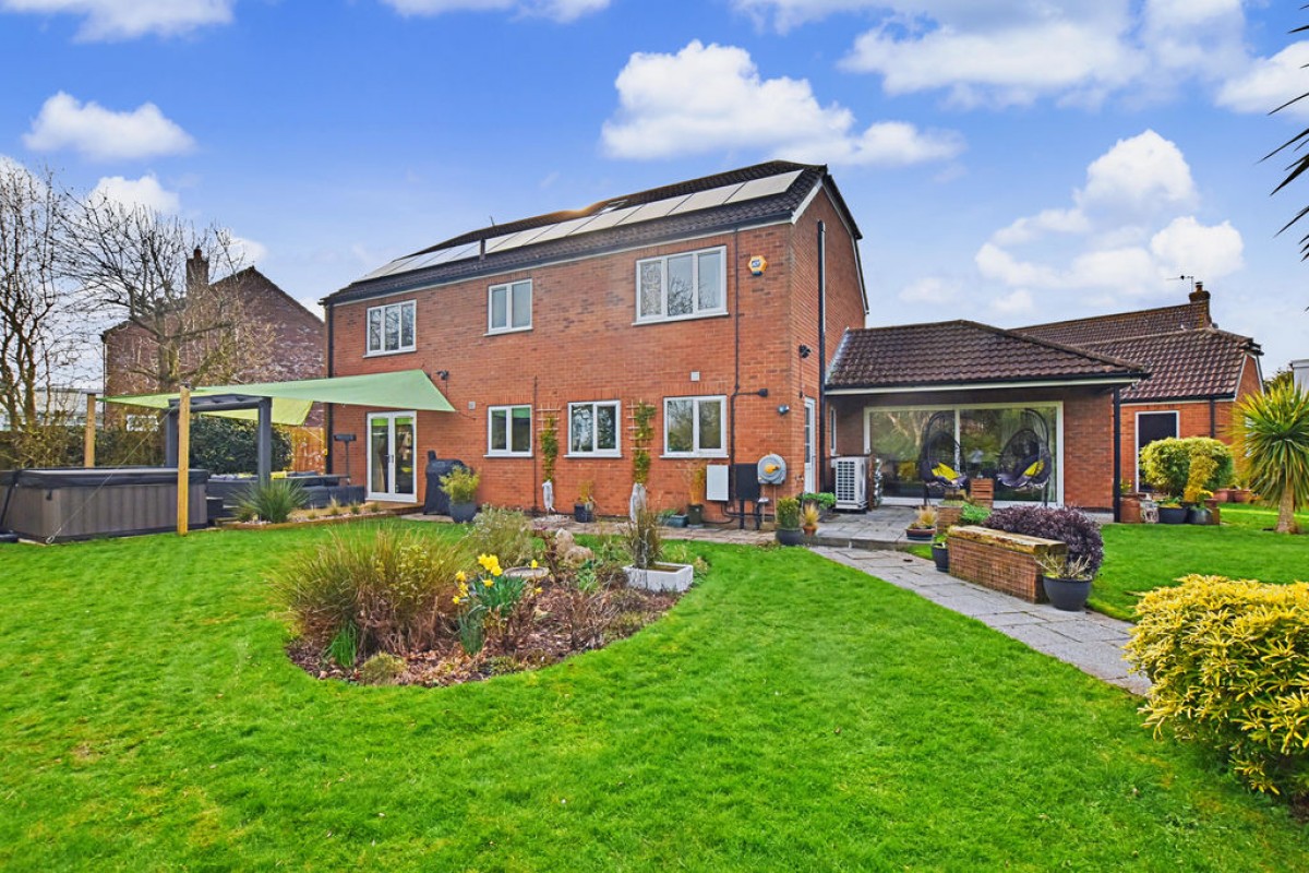 Images for Manor Close, Eagle, Lincoln