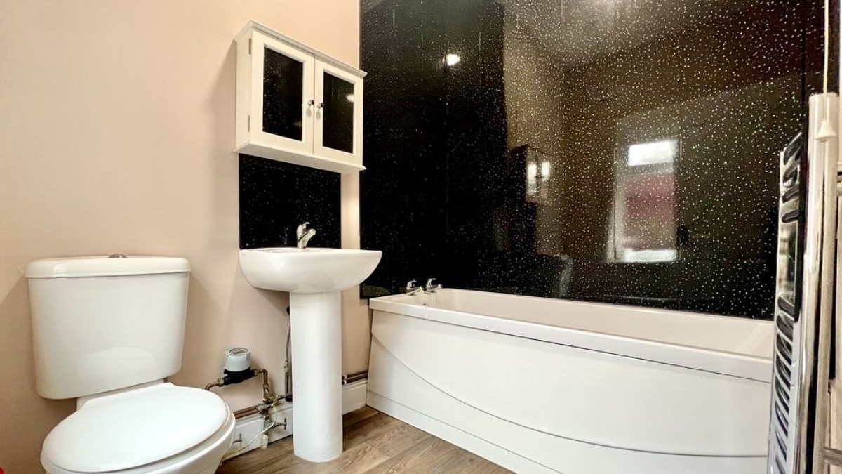 Images for 21 Queen Street, Scunthorpe