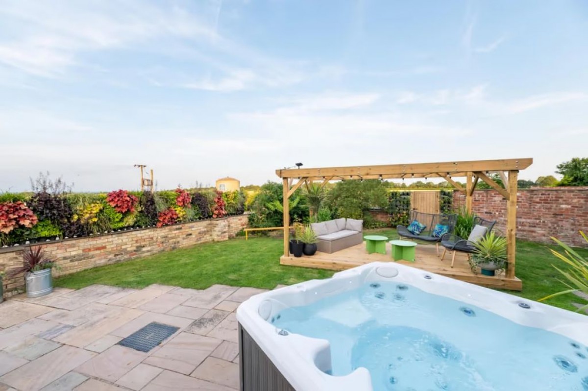 Images for Glebe Farm, Scampton