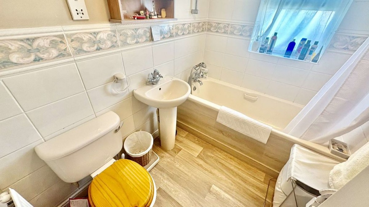 Images for Old Chapel Road, Skellingthorpe, Lincoln