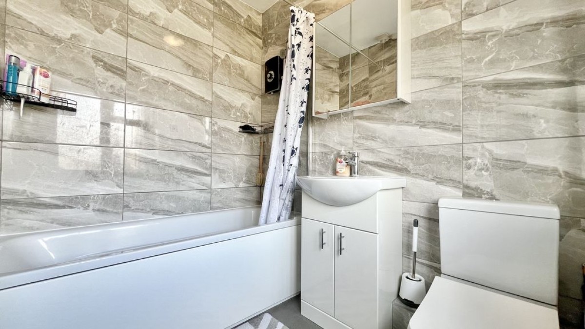 Images for Bonby Grove, Scunthorpe