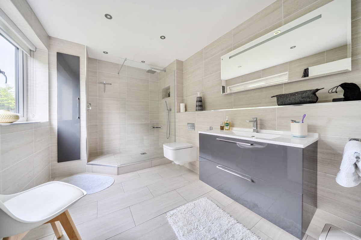 Images for Hales Barn, Church Lane, Navenby