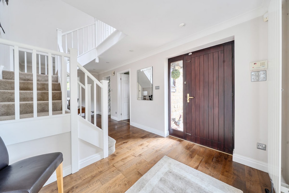 Images for Hales Barn, Church Lane, Navenby