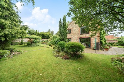 Images for Hales Barn, Church Lane, Navenby EAID:Starkey & Brown Scunthorpe BID:Starkey&Brown Lincoln